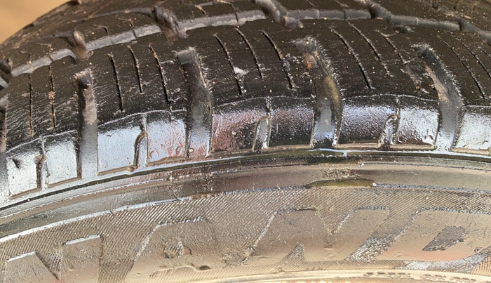 2017 Tata Hexa XTA 4X2 6 STR, Diesel, Automatic, 57,257 km, Left Front Tyre Tread