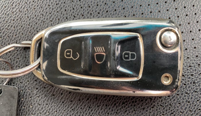 2017 Tata Hexa XTA 4X2 6 STR, Diesel, Automatic, 57,257 km, Key Close Up