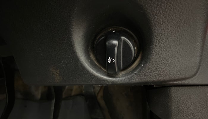 2019 Maruti S PRESSO VXI (O), Petrol, Manual, 99,003 km, Dashboard - Headlight height adjustment not working