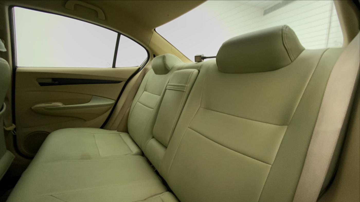 2010 Honda City 1.5L I-VTEC S MT, Petrol, Manual, 1,14,432 km, Right Side Rear Door Cabin