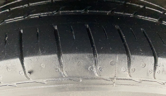 2020 KIA SELTOS HTX IVT 1.5 PETROL, Petrol, Automatic, 76,401 km, Left Front Tyre Tread