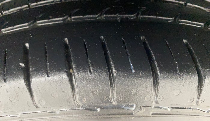 2020 KIA SELTOS HTX IVT 1.5 PETROL, Petrol, Automatic, 76,401 km, Right Rear Tyre Tread