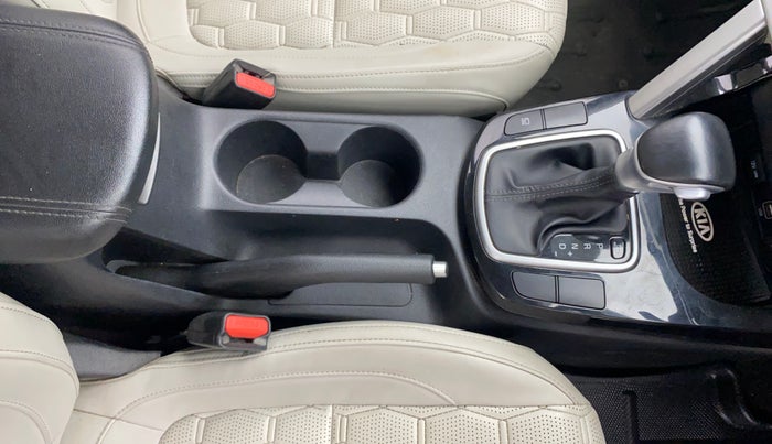 2020 KIA SELTOS HTX IVT 1.5 PETROL, Petrol, Automatic, 76,401 km, Gear Lever