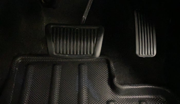 2020 KIA SELTOS HTX IVT 1.5 PETROL, Petrol, Automatic, 76,401 km, Pedals