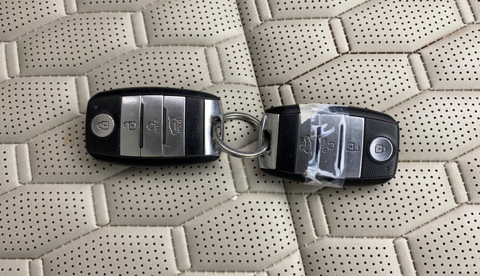 2020 KIA SELTOS HTX IVT 1.5 PETROL, Petrol, Automatic, 76,401 km, Key Close Up