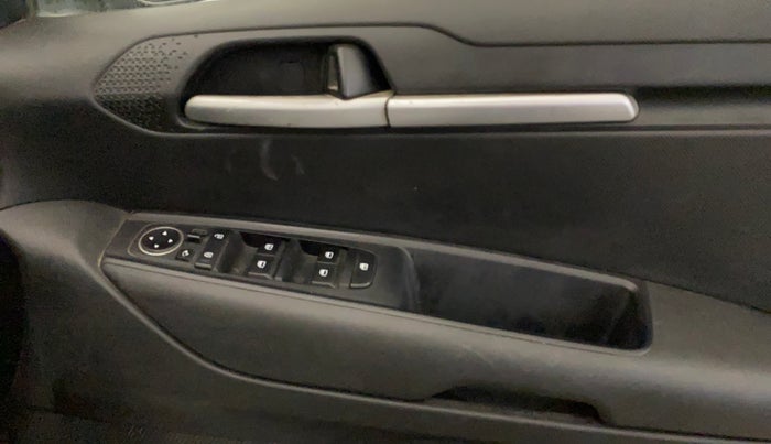 2021 KIA SONET HTK PLUS 1.2, Petrol, Manual, 56,768 km, Driver Side Door Panels Control