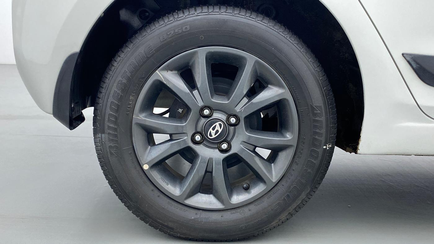 2018 Hyundai Elite i20 ASTA 1.2, Petrol, Manual, 22,652 km, Right Rear Wheel