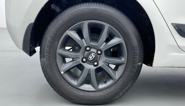 2018 Hyundai Elite i20 ASTA 1.2, Petrol, Manual, 22,652 km, Right Rear Wheel