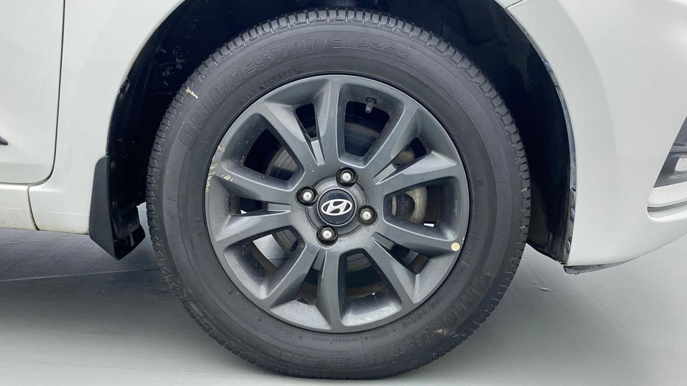 2018 Hyundai Elite i20 ASTA 1.2, Petrol, Manual, 22,652 km, Right Front Wheel