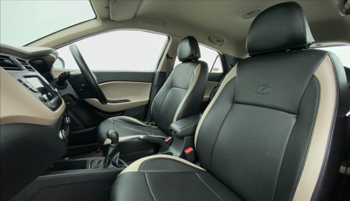2018 Hyundai Elite i20 ASTA 1.2, Petrol, Manual, 22,652 km, Right Side Front Door Cabin