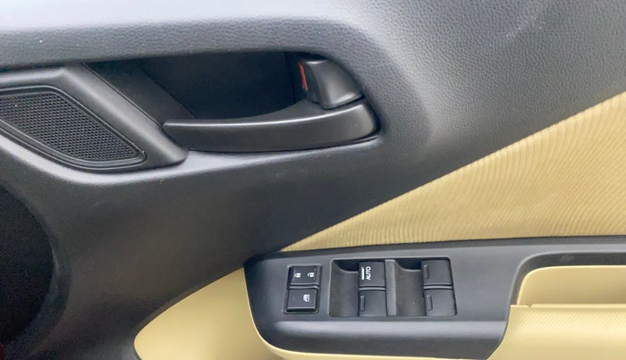 2016 Honda City 1.5L I-VTEC SV, Petrol, Manual, 50,614 km, Driver Side Door Panels Control