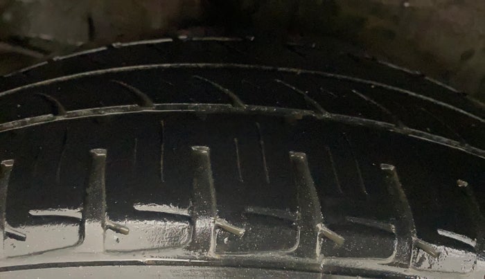 2016 Honda City 1.5L I-VTEC SV, Petrol, Manual, 50,614 km, Right Rear Tyre Tread