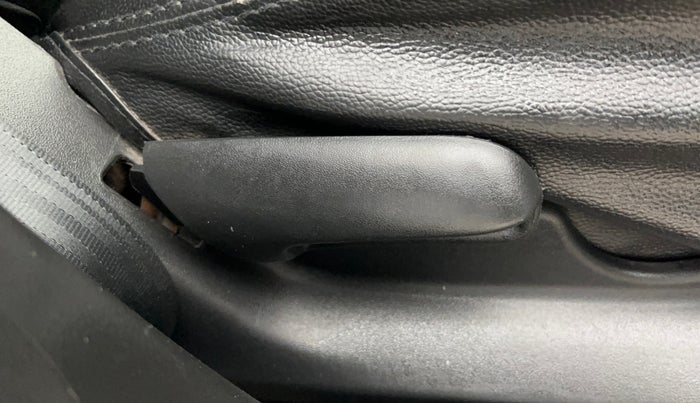 2022 Maruti S Cross SIGMA 1.5, Petrol, Manual, 42,260 km, Driver Side Adjustment Panel