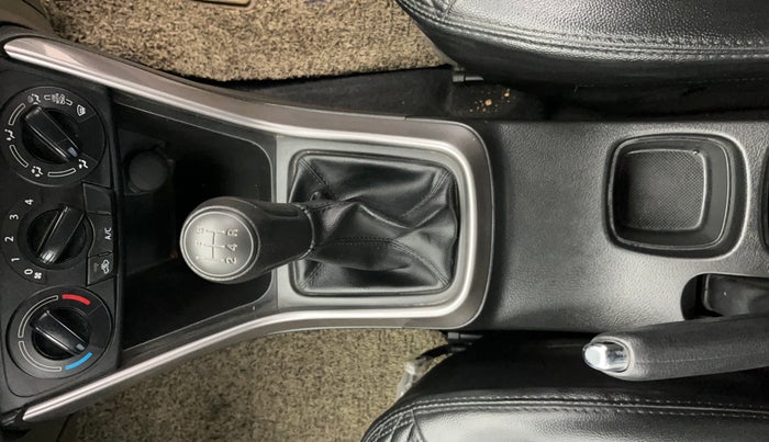 2022 Maruti S Cross SIGMA 1.5, Petrol, Manual, 42,260 km, Gear Lever