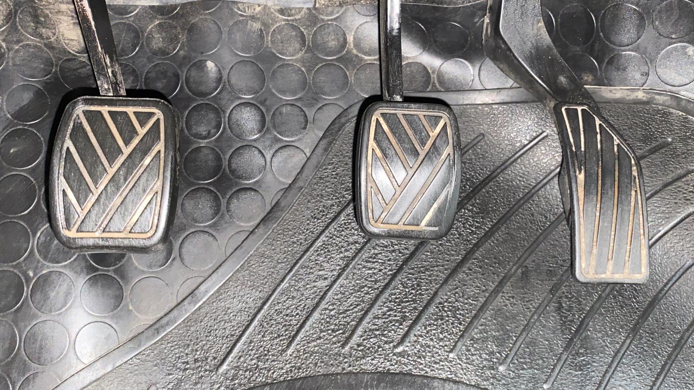 2012 Maruti Swift VXI, Petrol, Manual, 24,011 km, Pedals