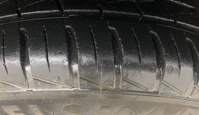 2021 Renault Kwid RXT 1.0 AMT (O), Petrol, Automatic, 12,962 km, Left Rear Tyre Tread