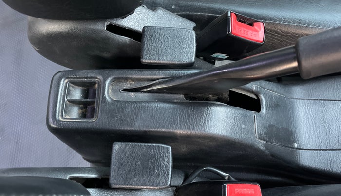 2021 Maruti Eeco TOUR V 5 SEATER, Petrol, Manual, 50,865 km, Driver Side Adjustment Panel