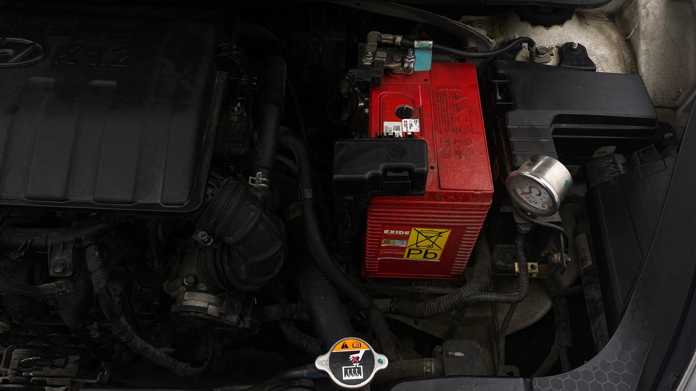 2022 Hyundai AURA SX 1.2 CNG, CNG, Manual, 1,01,211 km, Engine View - Left