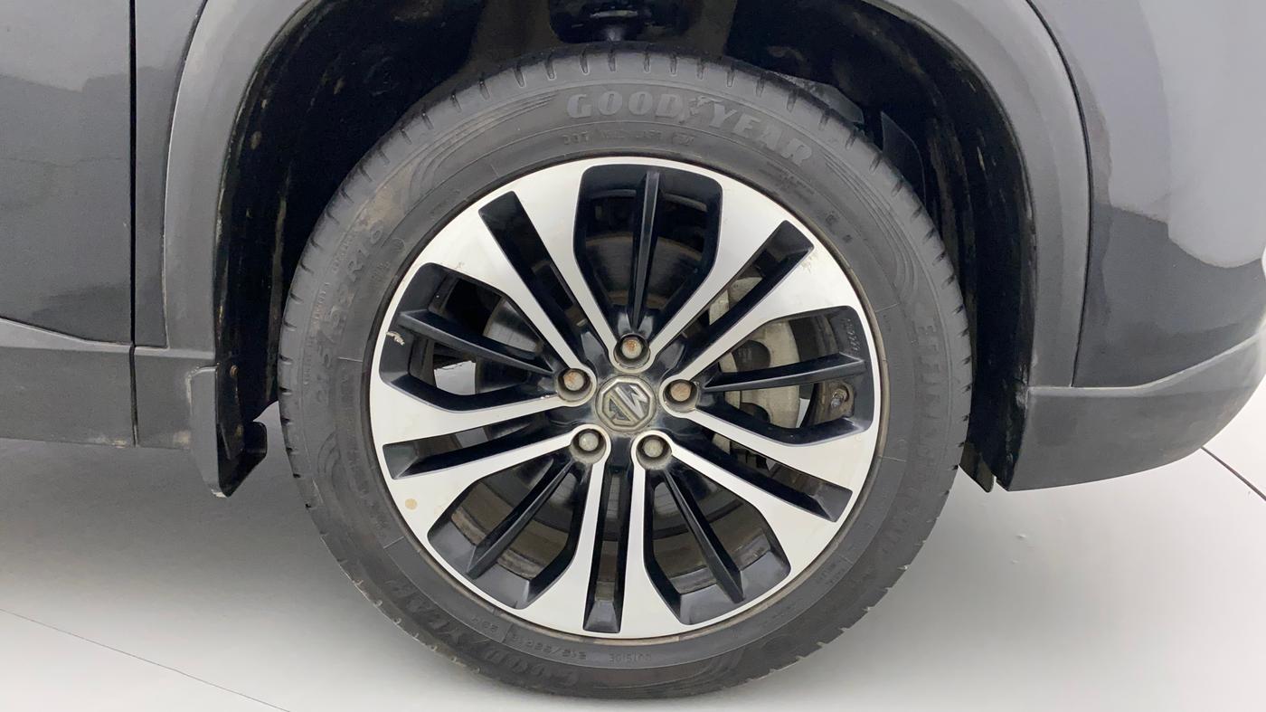2021 MG HECTOR SHARP HYBRID 1.5 PETROL, Petrol, Manual, 31,676 km, Right Front Wheel