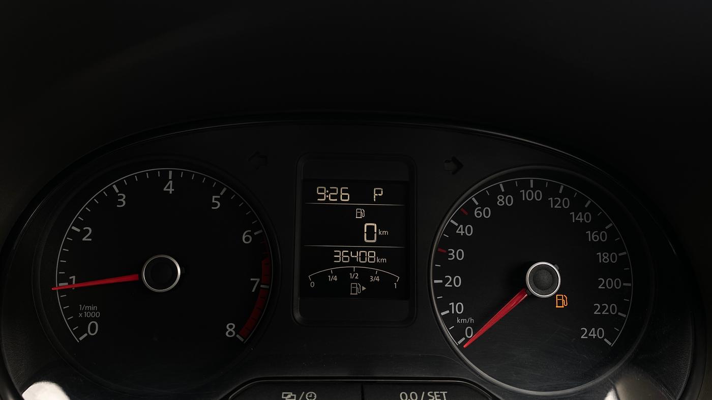 2014 Volkswagen Vento COMFORTLINE TSI AT PETROL, Petrol, Automatic, 36,400 km, Odometer Image