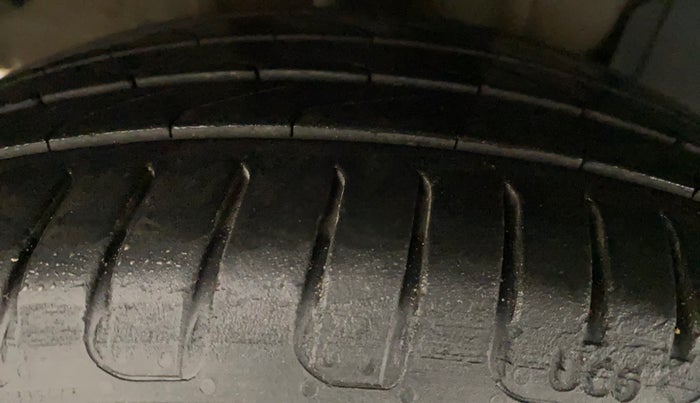 2017 Tata TIGOR XZA PETROL, Petrol, Automatic, 94,257 km, Right Rear Tyre Tread