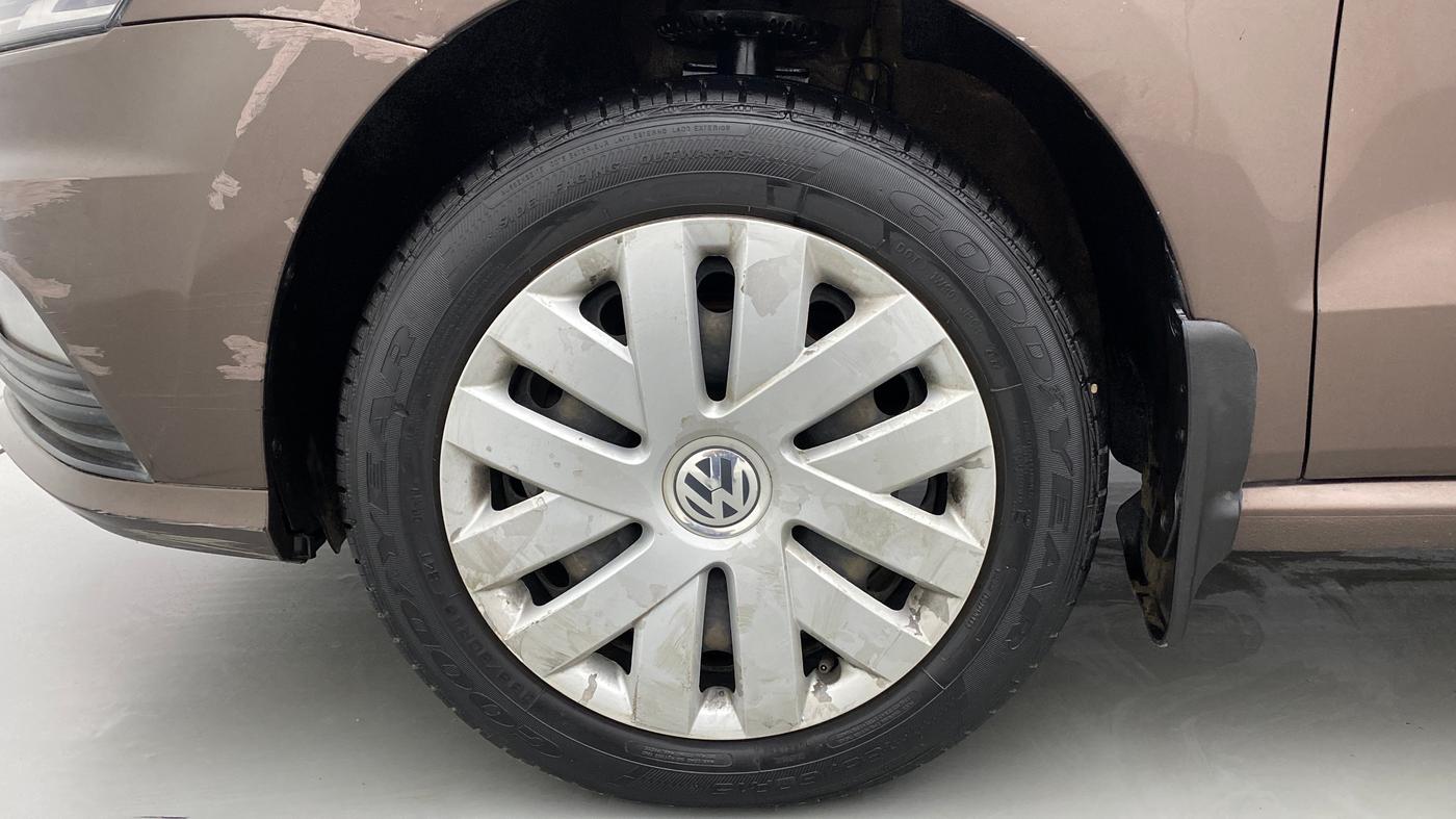 2017 Volkswagen Ameo COMFORTLINE 1.2L, Petrol, Manual, 94,674 km, Left Front Wheel