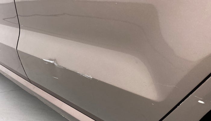 2017 Volkswagen Ameo COMFORTLINE 1.2L, Petrol, Manual, 94,674 km, Rear left door - Slightly dented