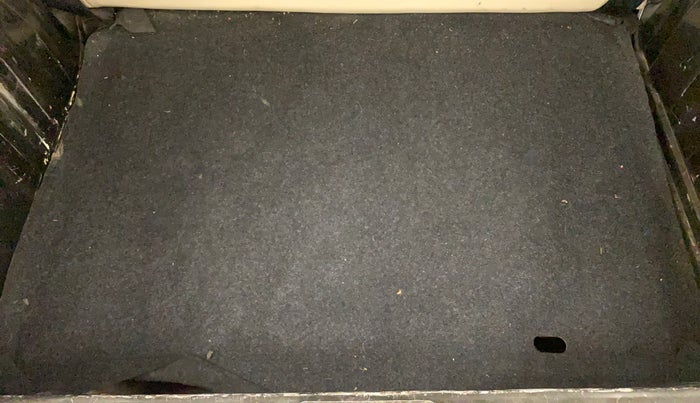 2017 Renault Kwid CLIMBER 1.0 AMT, Petrol, Automatic, 33,884 km, Boot Inside