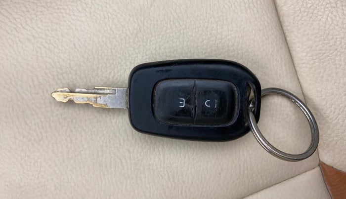 2017 Renault Kwid CLIMBER 1.0 AMT, Petrol, Automatic, 33,884 km, Key Close Up