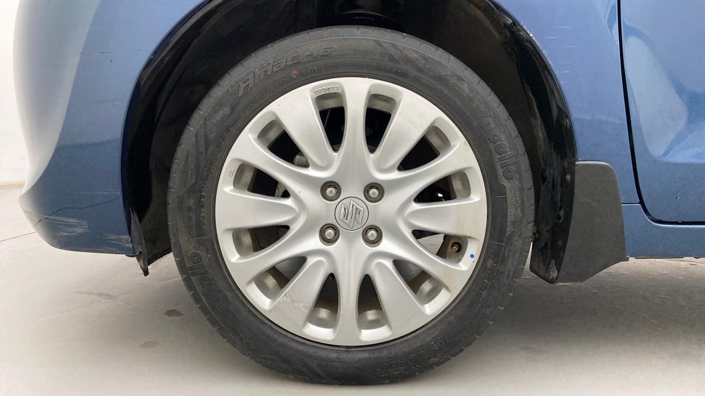 2016 Maruti Baleno ZETA DIESEL 1.3, Diesel, Manual, 66,462 km, Left Front Wheel