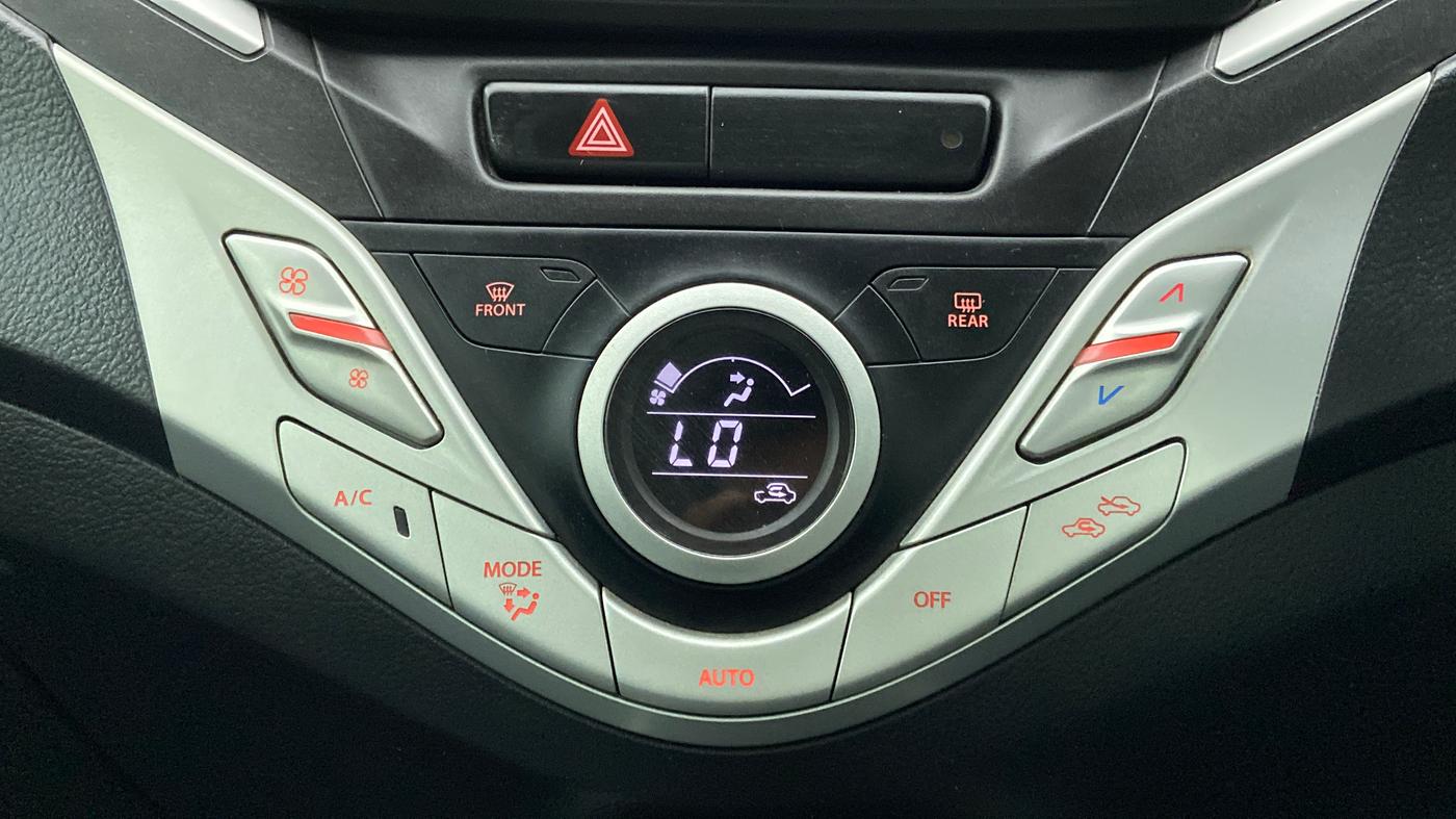 2016 Maruti Baleno ZETA DIESEL 1.3, Diesel, Manual, 66,462 km, Automatic Climate Control