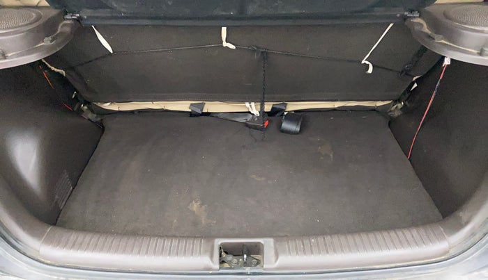 2010 Hyundai Santro Xing GL, Petrol, Manual, 13,198 km, Boot Inside