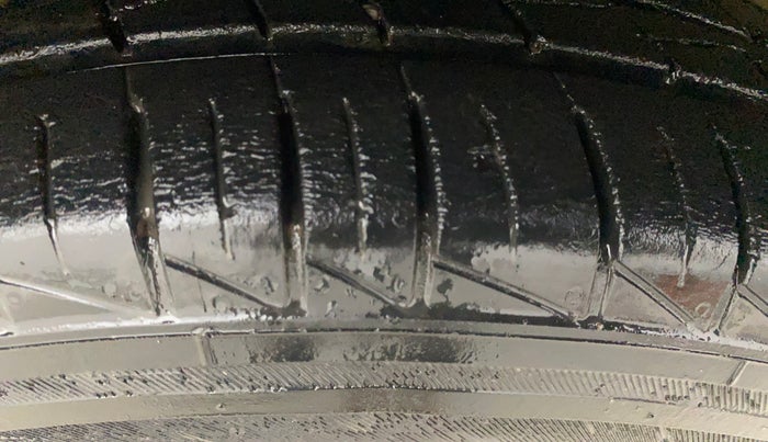 2019 Maruti Alto LXI O, Petrol, Manual, 14,377 km, Right Front Tyre Tread