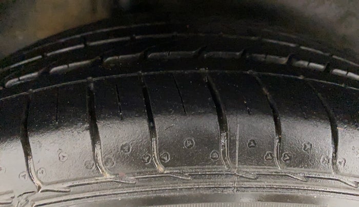 2021 Honda WR-V 1.2L I-VTEC VX MT, Petrol, Manual, 8,125 km, Right Rear Tyre Tread