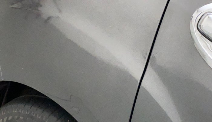 2012 Maruti Ertiga ZXI, CNG, Manual, 1,13,716 km, Right quarter panel - Slightly dented