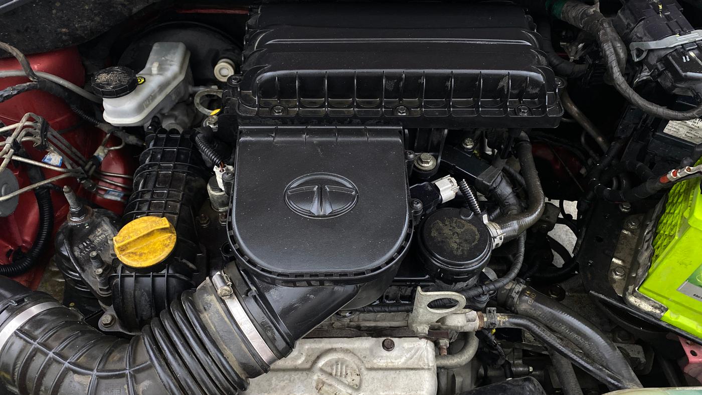 2019 Tata Tiago XZ PETROL, Petrol, Manual, 65,317 km, Engine View