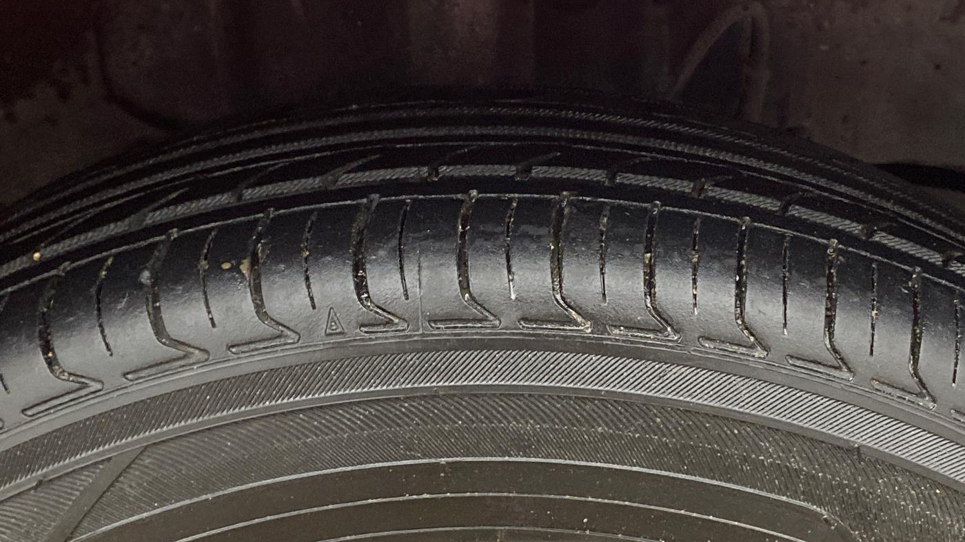 2019 Tata Tiago XZ PETROL, Petrol, Manual, 65,317 km, Right Front Tyre Tread