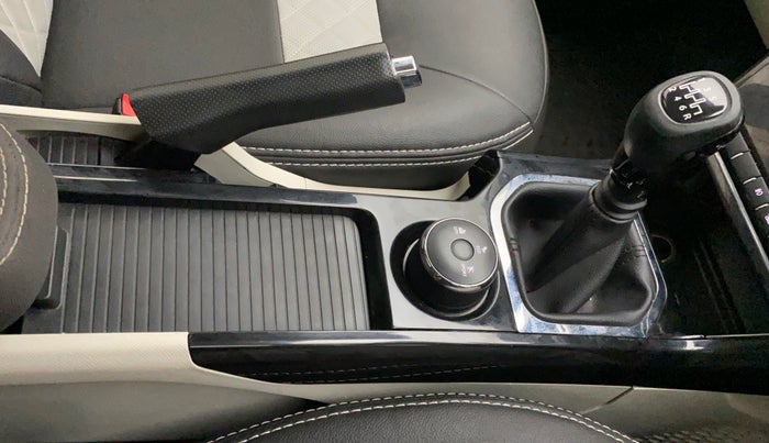 2021 Tata NEXON XZ PLUS PETROL SUNROOF, Petrol, Manual, 50,554 km, Gear Lever