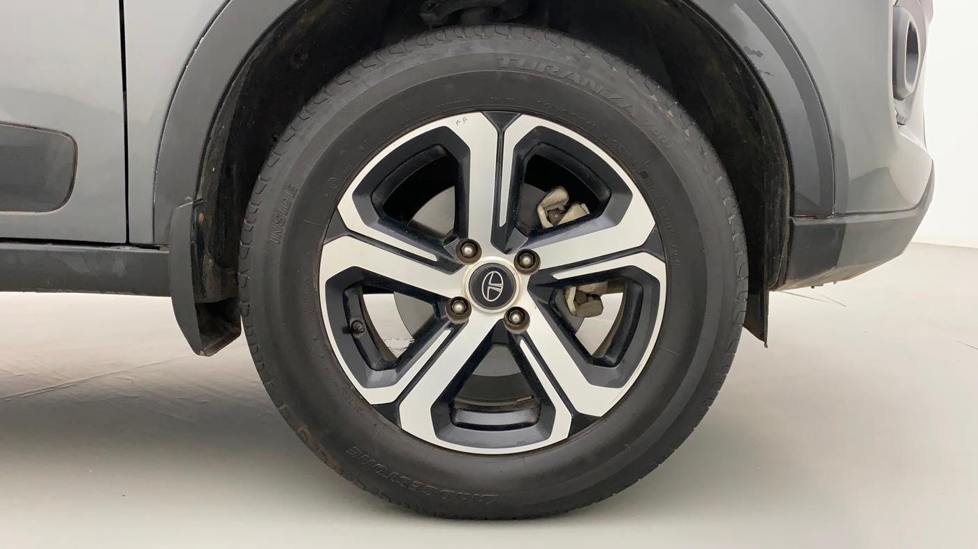 2021 Tata NEXON XZ PLUS PETROL SUNROOF, Petrol, Manual, 50,554 km, Right Front Wheel
