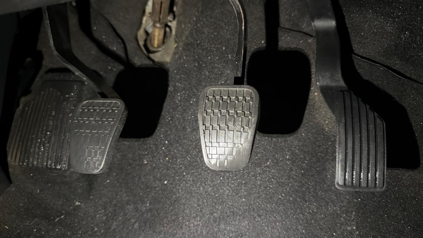 2021 Tata NEXON XE PETROL, Petrol, Manual, 97,080 km, Pedals