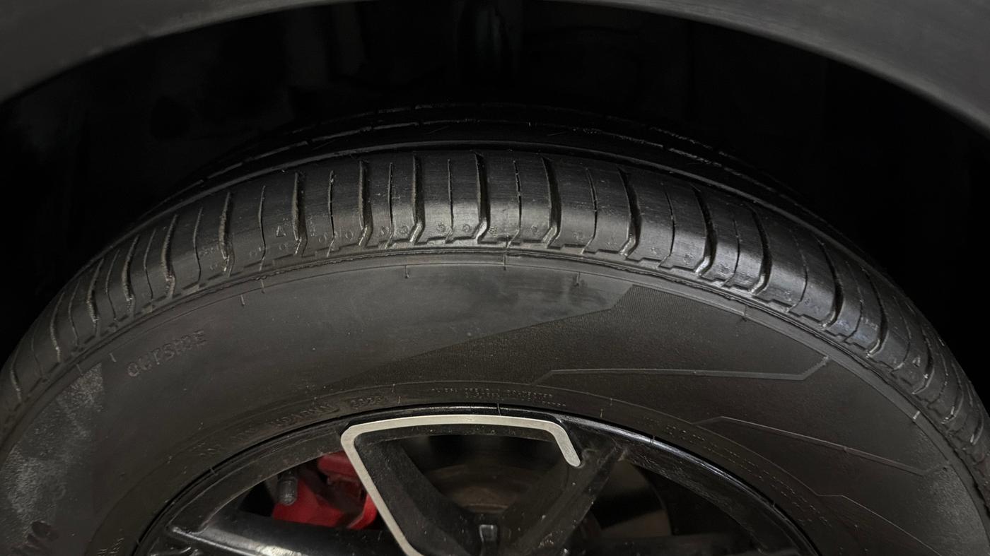 2021 Tata NEXON XE PETROL, Petrol, Manual, 97,080 km, Left Front Tyre Tread