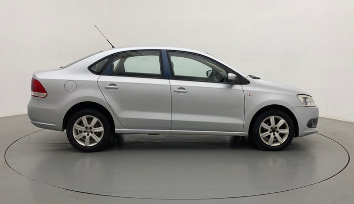 2012 Volkswagen Vento HIGHLINE 1.6 MPI, Petrol, Manual, 63,550 km, Right Side