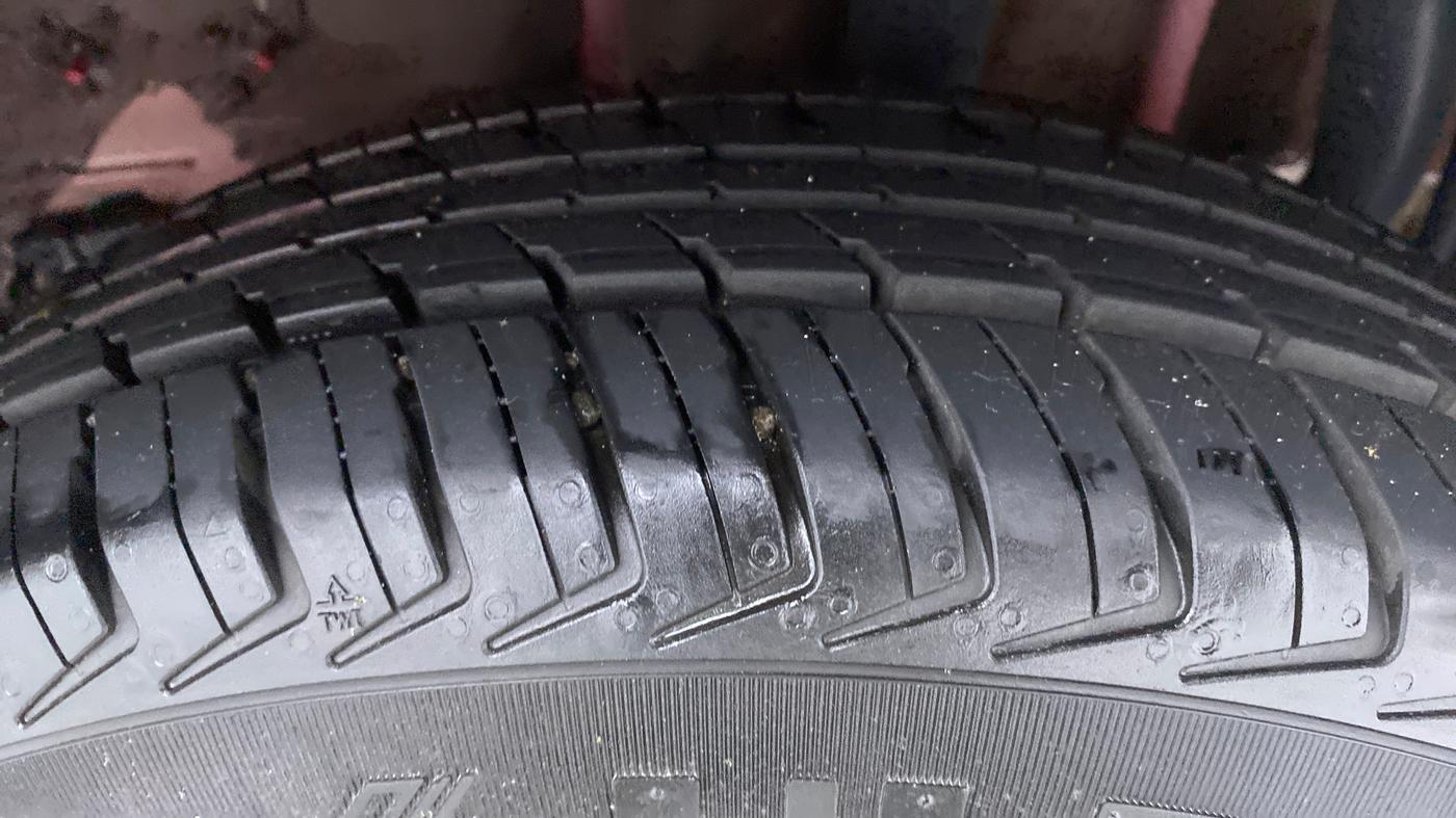 2019 Tata Tiago XE 1.2 REVOTRON, Petrol, Manual, 7,114 km, Left Rear Tyre Tread