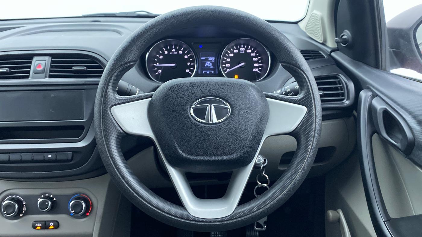 2019 Tata Tiago XE 1.2 REVOTRON, Petrol, Manual, 7,114 km, Steering Wheel Close Up