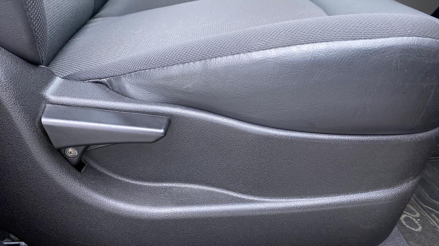2019 Tata Tiago XE 1.2 REVOTRON, Petrol, Manual, 7,114 km, Driver Side Adjustment Panel