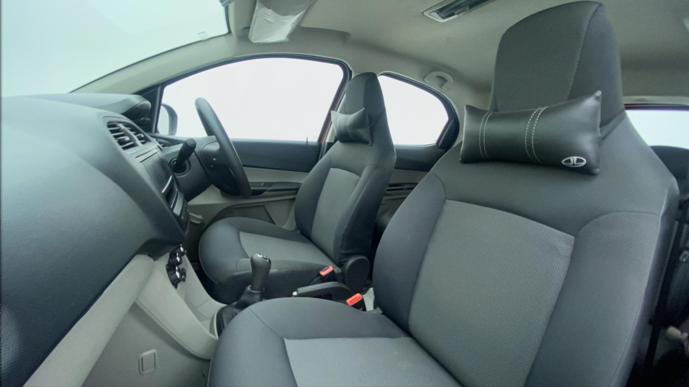 2019 Tata Tiago XE 1.2 REVOTRON, Petrol, Manual, 7,114 km, Right Side Front Door Cabin