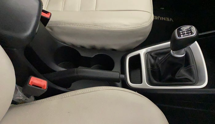 2020 Hyundai VENUE SX 1.0 TURBO, Petrol, Manual, 26,532 km, Gear Lever