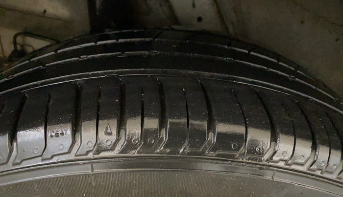 2020 Hyundai VENUE SX 1.0 TURBO, Petrol, Manual, 26,532 km, Right Rear Tyre Tread