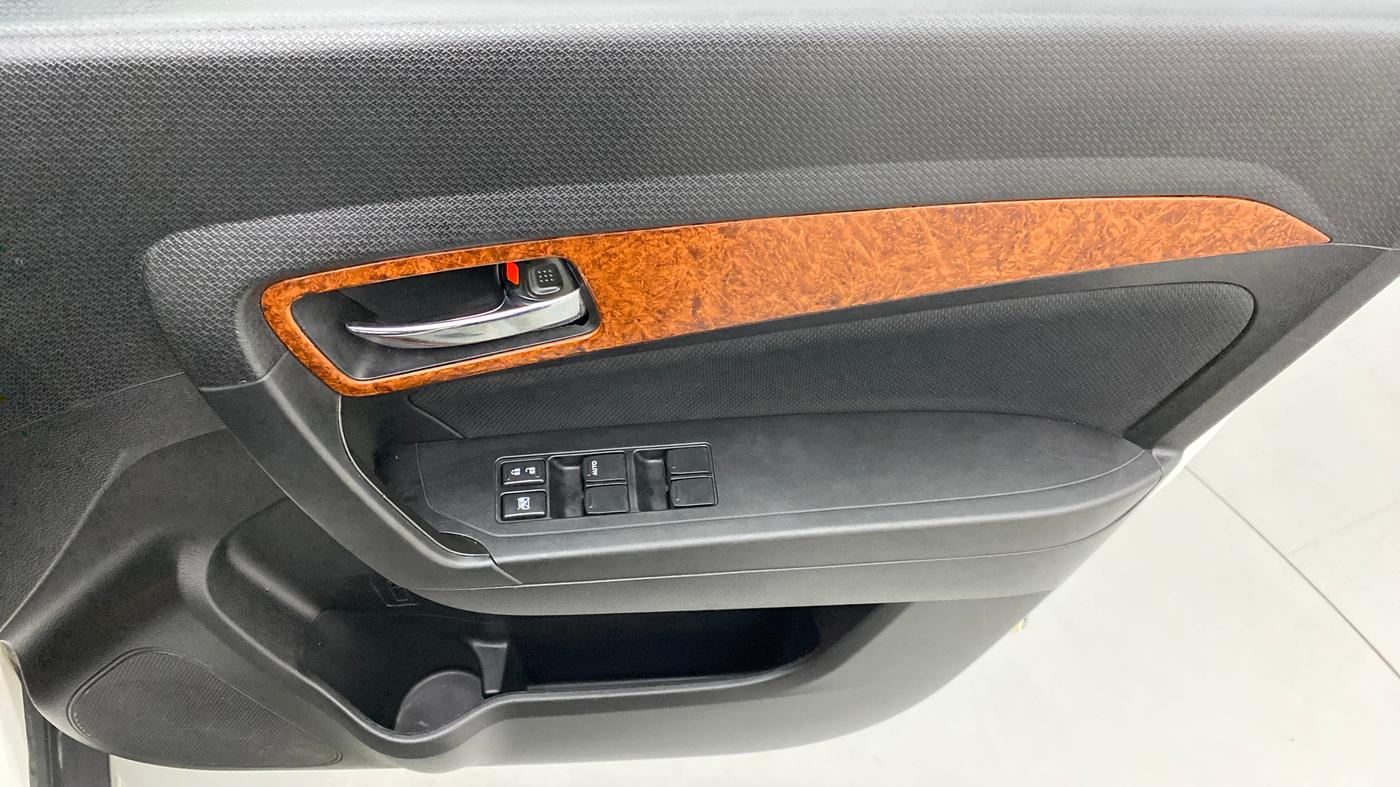 2019 Maruti Vitara Brezza ZDI AMT, Diesel, Automatic, 94,202 km, Driver Side Door Panels Control