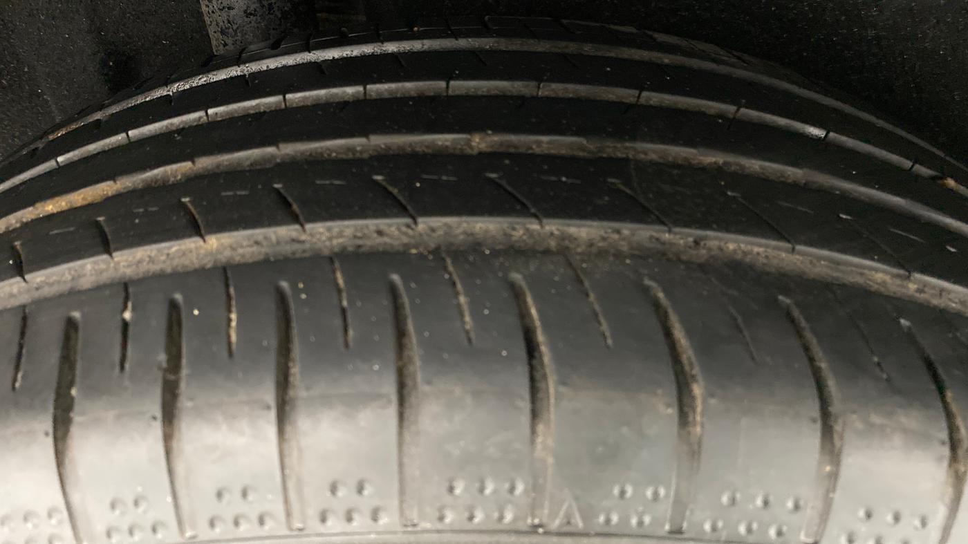 2019 Maruti Vitara Brezza ZDI AMT, Diesel, Automatic, 94,202 km, Right Rear Tyre Tread